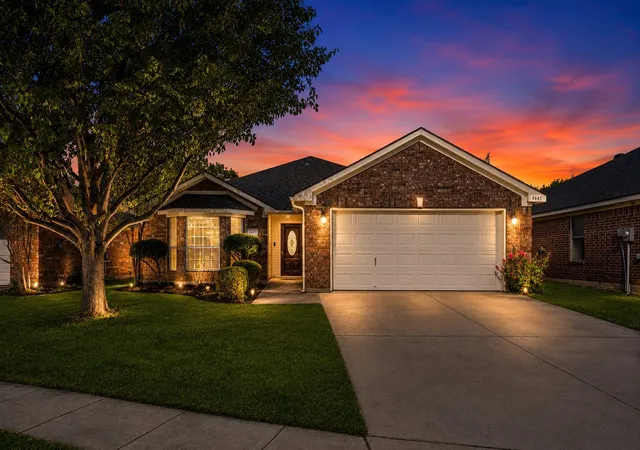 Photo 2 of Single family home for sale at 4645 Wheatland Dr, Fort Worth, TX 76179 | MLS# 21343287 | Listing updated on 2026-10-06