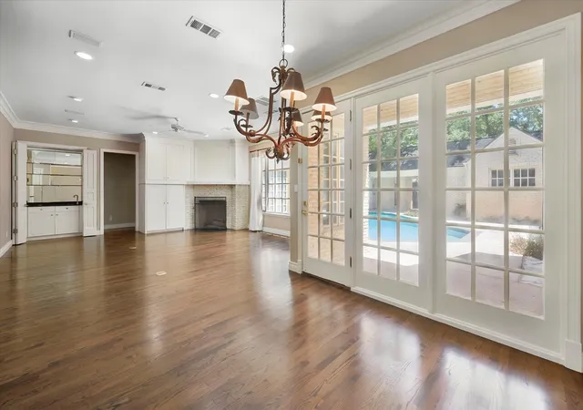 Photo 3 of Single family home for sale at 2410 Green Park Dr, Arlington, TX 76017 | MLS# 21344921 | Listing updated on 2026-09-13