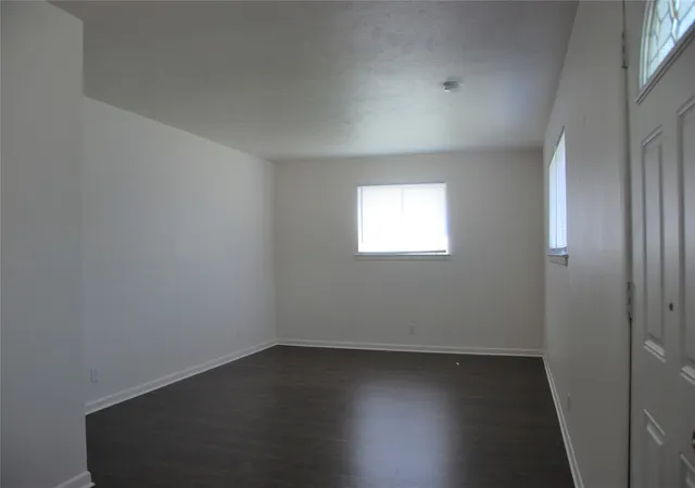 Photo 3 of Sale Pending at 3520 Sunnydale Ln, Denton, TX 76209 | MLS# 21348781 | Listing updated on 2026-09-11