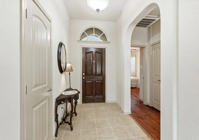 Photo 2 of Single family home for sale at 4524 Lacewood Dr, Argyle, TX 76226 | MLS# 21345189 | Listing updated on 2026-09-08