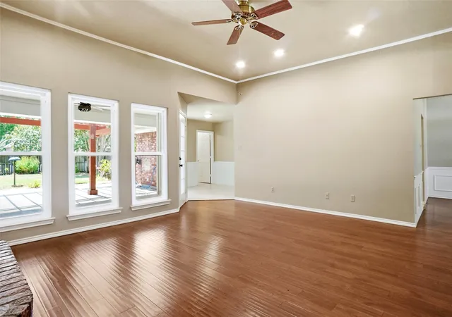 Photo 3 of Single family home for sale at 1321 Oak Harbor Blvd, Azle, TX 76020 | MLS# 21348138 | Listing updated on 2026-09-13