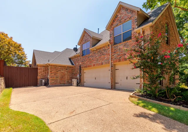 Photo 3 of Single family home for sale at 4321 Landsdowne Dr, Mc Kinney, TX 75072 | MLS# 21343996 | Listing updated on 2026-09-11