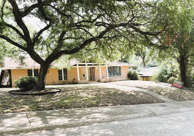 Photo 3 of Single family home for sale at 3530 Kiestcrest Dr, Dallas, TX 75233 | MLS# 21348517 | Listing updated on 2026-09-08