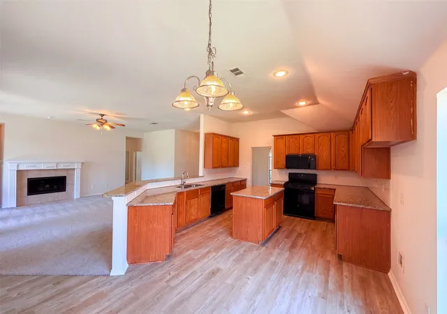 Photo 2 of Single family home for sale at 6401 Marquett Dr, Rowlett, TX 75089 | MLS# 21349010 | Listing updated on 2026-10-07