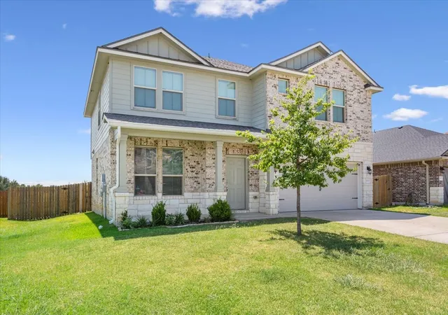 Photo 2 of Single family home for sale at 6317 Elephant Butte Dr, Waco, TX 76708 | MLS# 21348853 | Listing updated on 2026-10-02
