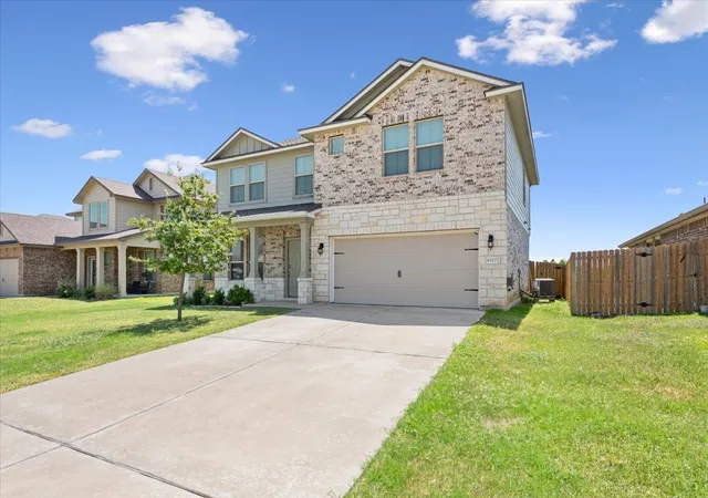 Photo 3 of Single family home for sale at 6317 Elephant Butte Dr, Waco, TX 76708 | MLS# 21348853 | Listing updated on 2026-10-02