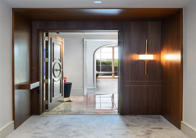 Photo 2 of Condo for sale at 4205 Buena Vista St #302, Dallas, TX 75205 | MLS# 21338179 | Listing updated on 2026-09-13