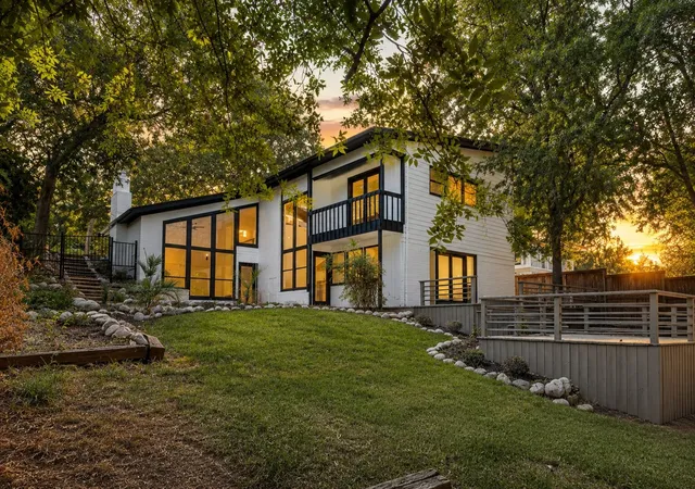 Photo 1 of Single family home for sale at 7314 Walling Ln, Dallas, TX 75231 | MLS# 21349110 | Listing updated on 2026-09-12