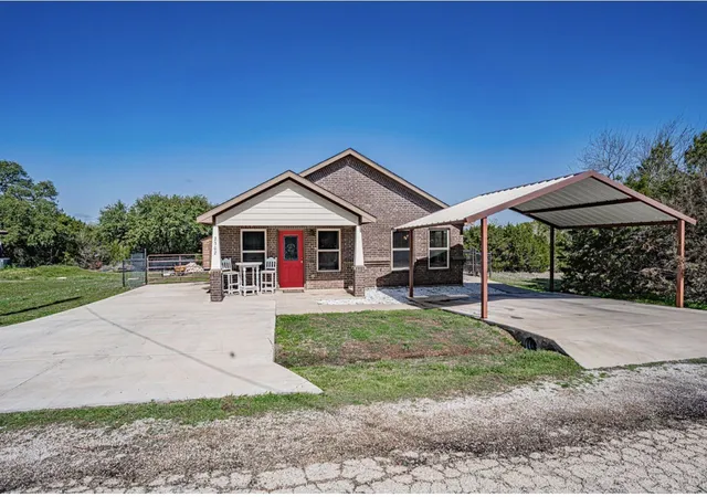 Photo 1 of Sale Pending at 2302 San Saba Ct, Granbury, TX 76048 | MLS# 21348443 | Listing updated on 2026-10-01