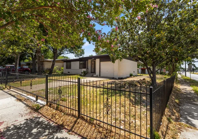 Photo 1 of Sale Pending at 10804 Ruth Ann Dr, Dallas, TX 75228 | MLS# 21349325 | Listing updated on 2026-09-08