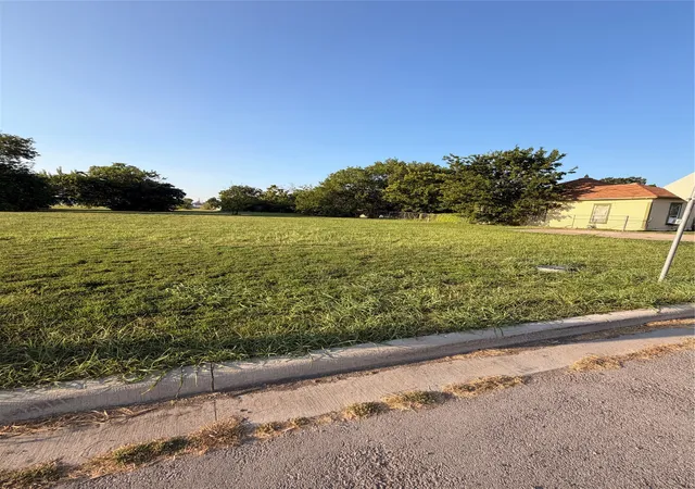 Photo 3 of Land for sale at 4620 Washington St, Greenville, TX 75401 | MLS# 21349624 | Listing updated on 2026-09-08