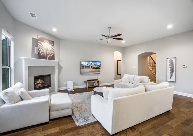 Photo 2 of Single family home for sale at 329 Strait Ln, Waxahachie, TX 75165 | MLS# 21348879 | Listing updated on 2026-10-04