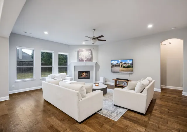 Photo 3 of Single family home for sale at 329 Strait Ln, Waxahachie, TX 75165 | MLS# 21348879 | Listing updated on 2026-10-04