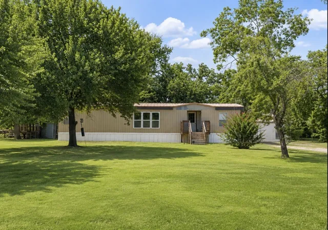 Photo 1 of Sale Pending at 163 Private Road 1307, Bridgeport, TX 76426 | MLS# 21349654 | Listing updated on 2026-09-13