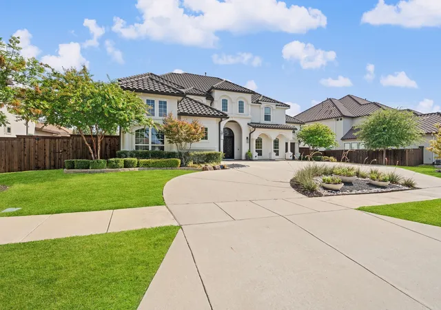 Photo 2 of Mansion for sale at 967 Cimarron Rd, Frisco, TX 75036 | MLS# 21344123 | Listing updated on 2026-09-11