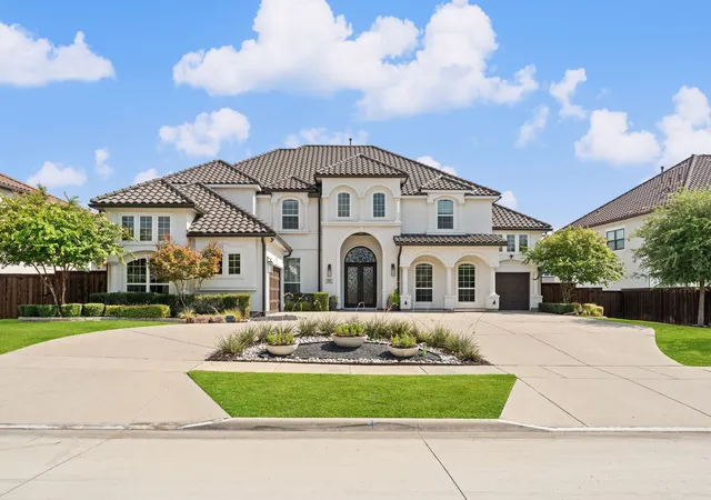 Photo 3 of Mansion for sale at 967 Cimarron Rd, Frisco, TX 75036 | MLS# 21344123 | Listing updated on 2026-09-11
