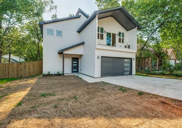 Photo 1 of Single family home for sale at 8916 Whitehall Ln, Dallas, TX 75232 | MLS# 21349759 | Listing updated on 2026-10-04