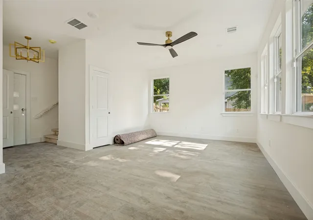 Photo 2 of Single family home for sale at 8916 Whitehall Ln, Dallas, TX 75232 | MLS# 21349759 | Listing updated on 2026-10-04