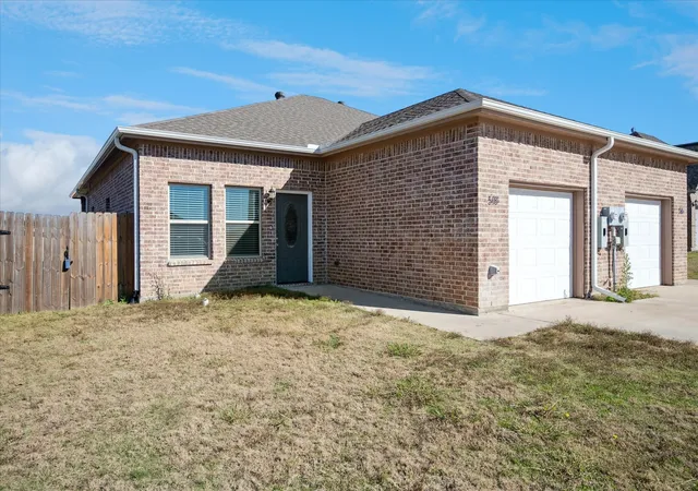 Photo 1 of Multi family home for sale at 516 518 Wood Dr, Gunter, TX 75058 | MLS# 21349908 | Listing updated on 2026-09-11
