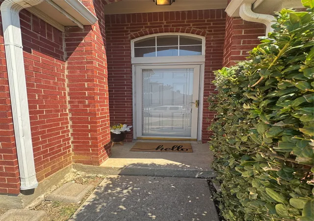 Photo 2 of Single family home for sale at 2405 Kariba Ln, Denton, TX 76210 | MLS# 21337764 | Listing updated on 2026-09-08