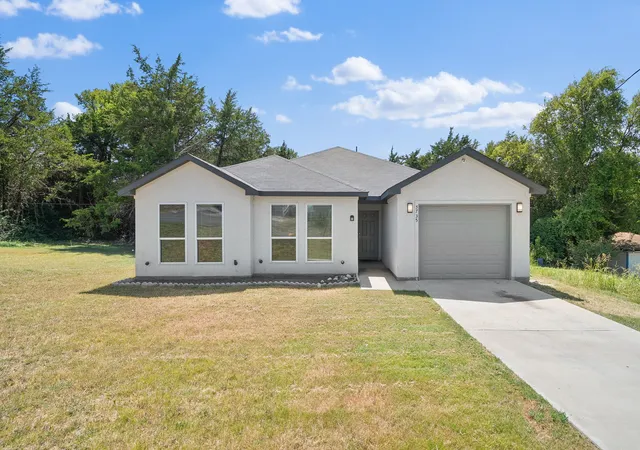 Photo 1 of Single family home for sale at 5735 Bon Air Dr, Dallas, TX 75241 | MLS# 21350026 | Listing updated on 2026-09-13