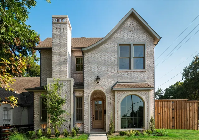 Photo 1 of Single family home for sale at 6402 Westlake Ave, Dallas, TX 75214 | MLS# 21350021 | Listing updated on 2026-09-13