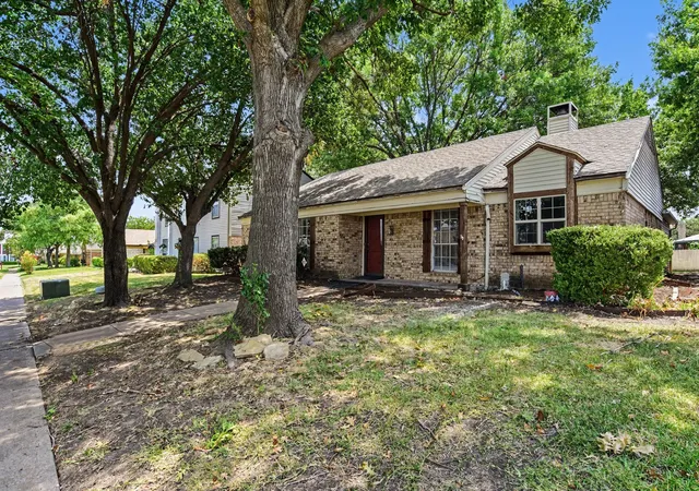 Photo 3 of Single family home for sale at 2414 Saharah Dr, Garland, TX 75044 | MLS# 21349124 | Listing updated on 2026-09-08