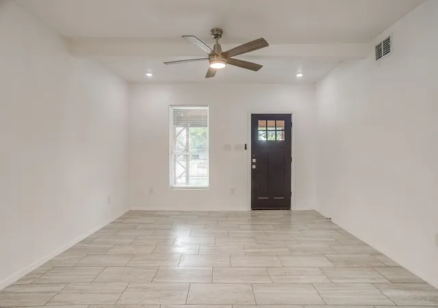 Photo 3 of Single family home for sale at 2214 Pearl Ave, Fort Worth, TX 76164 | MLS# 21345973 | Listing updated on 2026-09-14