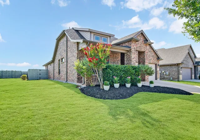 Photo 3 of Single family home for sale at 1328 Canary Ln, Argyle, TX 76226 | MLS# 21348442 | Listing updated on 2026-09-14