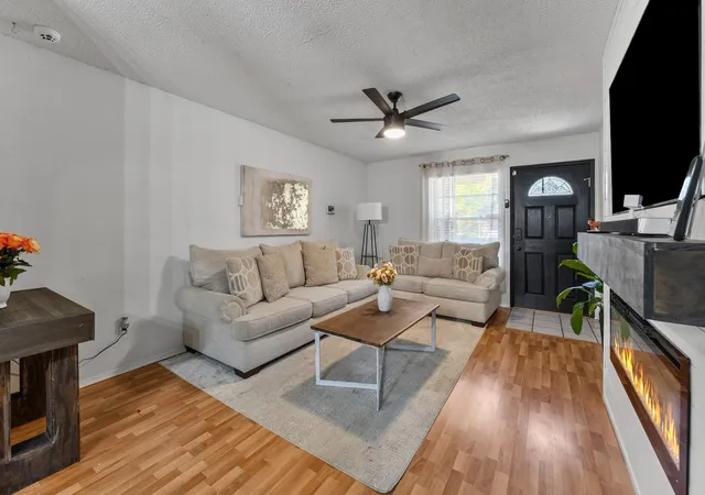 Photo 3 of Single family home for sale at 5732 Bonner Dr, Haltom City, TX 76148 | MLS# 21350310 | Listing updated on 2026-09-28