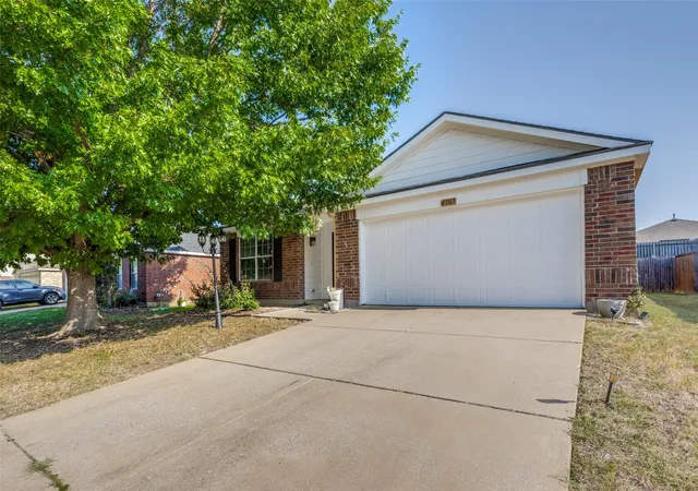 Photo 1 of Single family home for sale at 4507 Falcon Dr, Sherman, TX 75092 | MLS# 21349569 | Listing updated on 2026-09-11