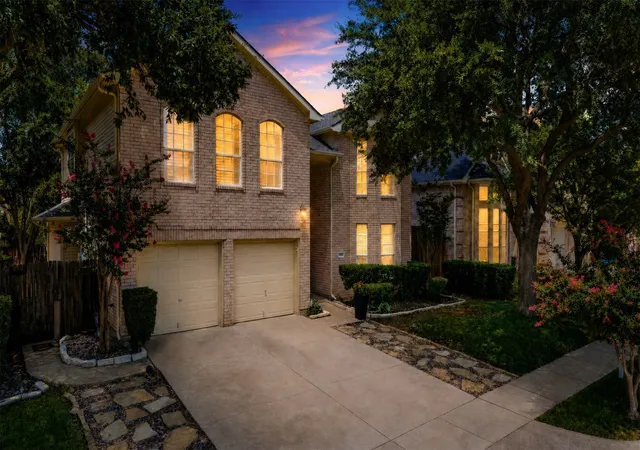 Photo 1 of Sale Pending at 2516 Katina Dr, Flower Mound, TX 75028 | MLS# 21293492 | Listing updated on 2026-09-24