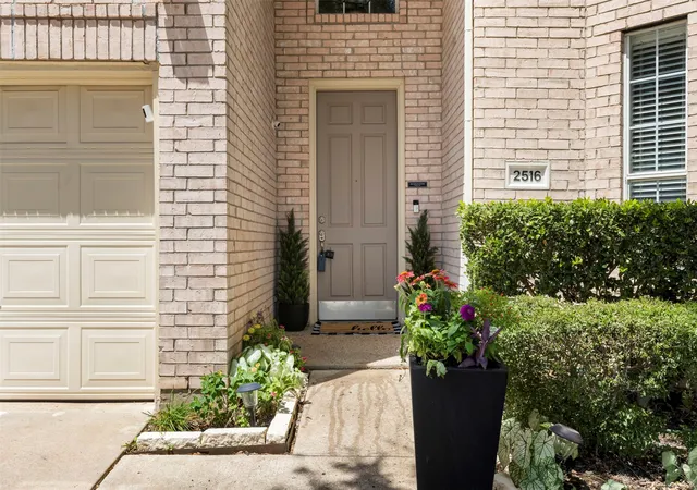 Photo 3 of Sale Pending at 2516 Katina Dr, Flower Mound, TX 75028 | MLS# 21293492 | Listing updated on 2026-09-24