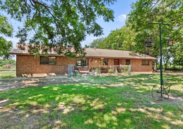 Photo 4 of Single family home for sale at 7420 Sw County Road 2030, Purdon, TX 76679 | MLS# 21350457 | Listing updated on 2026-09-24