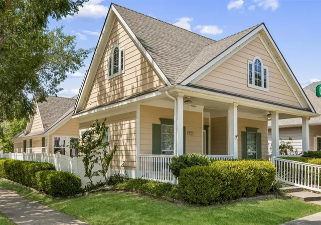 Photo 2 of Single family home for sale at 901 Wenk Dr, Savannah, TX 76227 | MLS# 21348798 | Listing updated on 2026-09-08