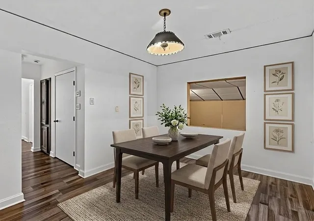 Photo 3 of Sale Pending at 1623 S Marsalis Ave, Dallas, TX 75216 | MLS# 21348720 | Listing updated on 2026-09-15