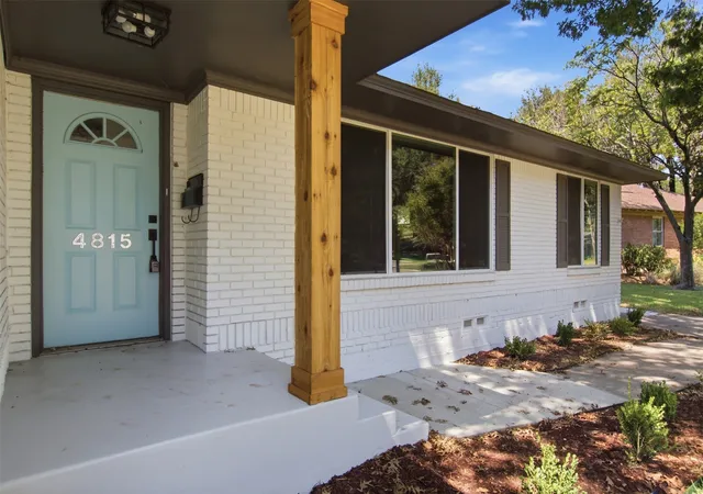 Photo 3 of Single family home for sale at 4815 Kelman St, Dallas, TX 75214 | MLS# 21348262 | Listing updated on 2026-09-13