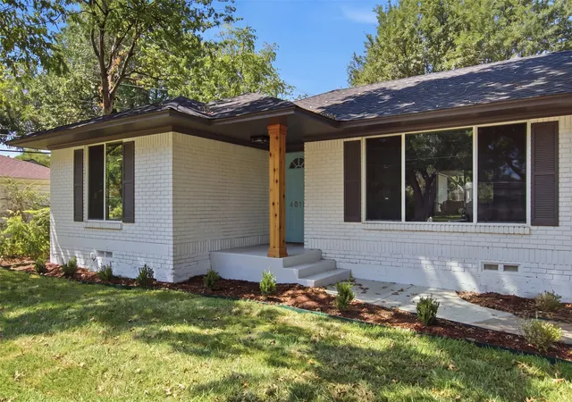 Photo 3 of Single family home for sale at 4815 Kelman St, Dallas, TX 75214 | MLS# 21348262 | Listing updated on 2026-09-13