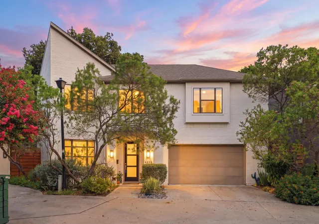 Photo 1 of Single family home for sale at 6908 Chantilly Ct, Dallas, TX 75214 | MLS# 21344426 | Listing updated on 2026-09-13