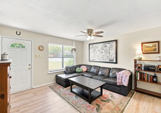 Photo 2 of Single family home for sale at 601 E Avenue F, Midlothian, TX 76065 | MLS# 21349388 | Listing updated on 2026-09-10
