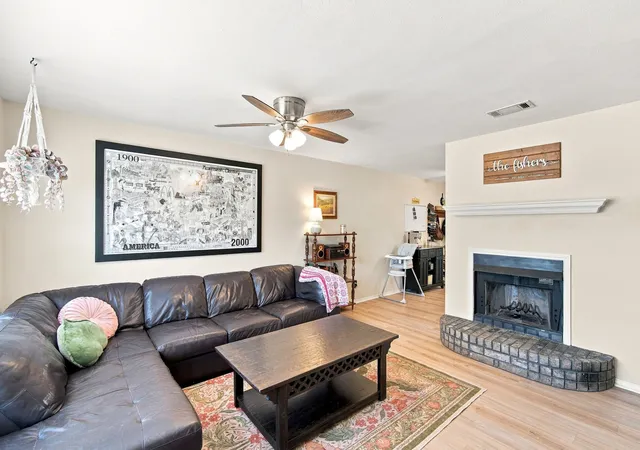 Photo 3 of Single family home for sale at 601 E Avenue F, Midlothian, TX 76065 | MLS# 21349388 | Listing updated on 2026-09-10