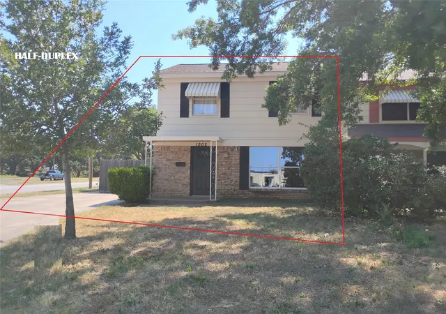 Photo 2 of Sale Pending at 1202 Hilltop Dr, Irving, TX 75060 | MLS# 21350684 | Listing updated on 2026-09-14