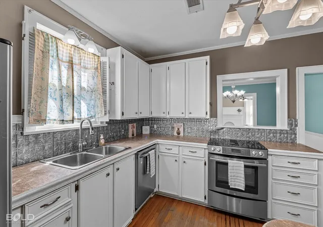 Photo 1 of Single family home for sale at 171 Archer Ave, Shreveport, LA 71105 | MLS# 21345657 | Listing updated on 2026-09-09