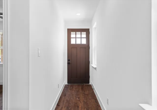Photo 4 of Single family home for sale at 1104 E Annie St, Fort Worth, TX 76104 | MLS# 21350738 | Listing updated on 2026-10-06