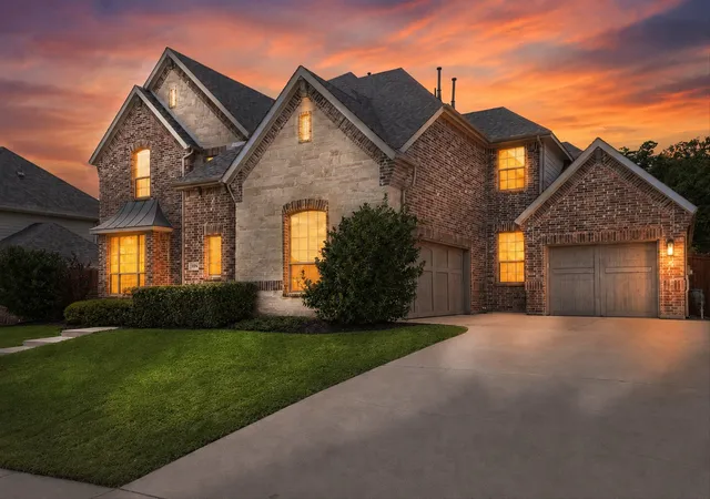 Photo 1 of Single family home for sale at 10846 Smoky Oak Trl, Argyle, TX 76226 | MLS# 21350701 | Listing updated on 2026-09-10