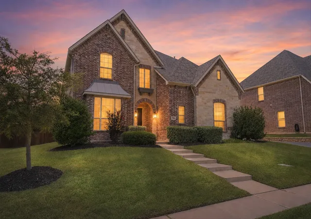 Photo 2 of Single family home for sale at 10846 Smoky Oak Trl, Argyle, TX 76226 | MLS# 21350701 | Listing updated on 2026-09-10
