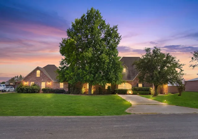 Photo 2 of Single family home for sale at 2474 Mcconnell Rd, Gunter, TX 75058 | MLS# 21350763 | Listing updated on 2026-09-12