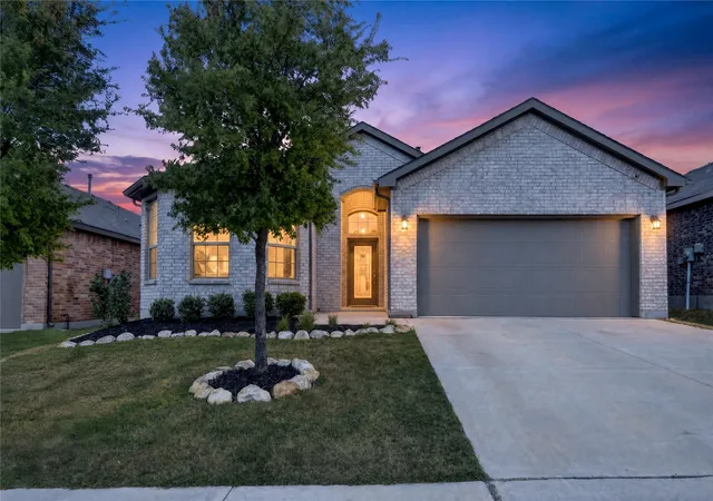 Photo 1 of Single family home for sale at 521 Roundstone Rd, Haslet, TX 76052 | MLS# 21350832 | Listing updated on 2026-09-08