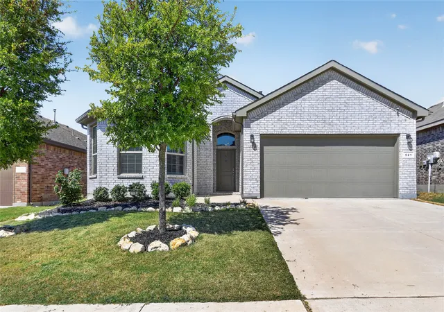 Photo 2 of Single family home for sale at 521 Roundstone Rd, Haslet, TX 76052 | MLS# 21350832 | Listing updated on 2026-09-08
