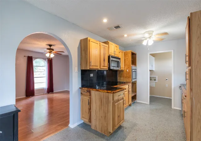 Photo 4 of Sale Pending at 1714 Locksley Ct, Clyde, TX 79510 | MLS# 21350854 | Listing updated on 2026-09-24
